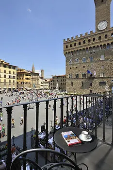 Art And Luxury Apartments Firenze Hotel