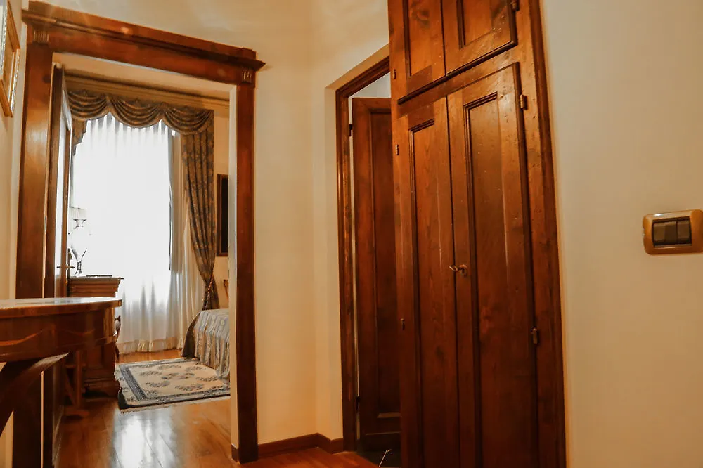 Art And Luxury Apartments Firenze Hotel
